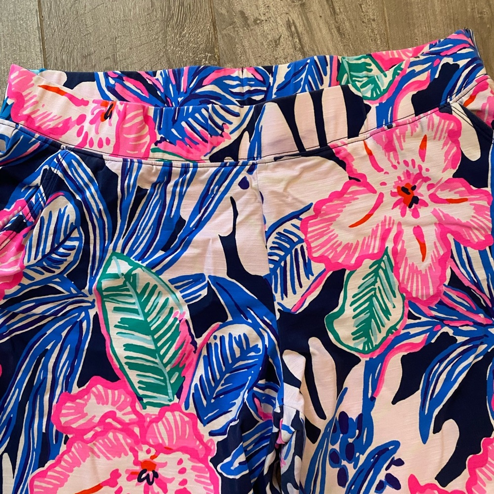 Lilly Pulitzer floral leggings with elastic waist - Picture 4 of 7